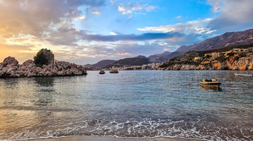 Boutique Hotel Tate by Aycon - Obiteljsko ljeto u Budvi, Budva, Crna Gora - 577 EUR - 3x noćenje u dvokrevetnoj Standard sobi (s dodatnim ležajem) za 2 osobe (1 dijete do 11,99 godina besplatno), Doručak