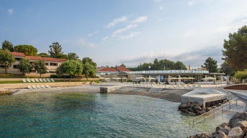 Resort Petalon - Početak ljeta u Vrsaru, Vrsar, Istra, Hrvatska - 358 EUR - 2x noćenje u Superior dvokrevetnoj sobi za 2 osobe (1 dijete do 11,99 godina besplatno), Polupansion