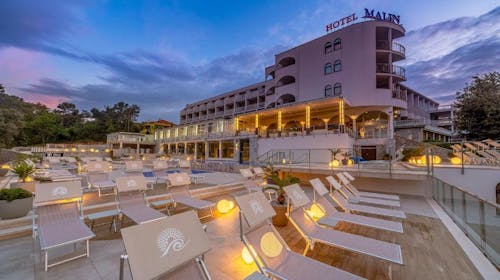Hotel Malin - Ljeto u vrhunskom hotelu na Krku, Malinska, otok Krk, Hrvatska - 1.300 EUR - 5x noćenje u Standard dvokrevetnoj sobi s balkonom za 2 osobe, Polupansion