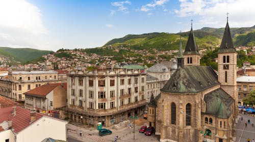 Hotel Boss - Odmor u centru Sarajeva, Sarajevo, Bosna i Hercegovina - 130 EUR - 2x noćenje u Deluxe sobi s pogledom na grad za 2 osobe (dijete do 6 godina besplatno), Doručak