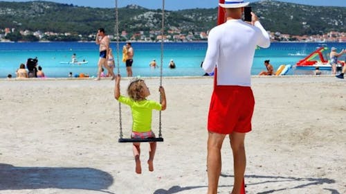 Ilirija Resort - Hotel Kornati - Last minute obiteljsko ljeto u Biogradu s punim pansionom - Posebna akcija, Biograd na Moru, Dalmacija, Hrvatska - 1.039 EUR - 5x noćenje u dvokrevetnoj Superior sobi za 2 osobe (1 dijete do 12 godina i 1 dijete do 7 godina besplatno), Puni pansion
