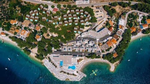 Park Villas by Morenia - Najam Deluxe kamping vile s privatnim bazenom, Podaca, Makarska rivijera, Dalmacija, Hrvatska - 1.659 EUR - 7x noćenje u kamping vili s privatnim grijanim bazenom za do 4 osobe, Korištenje hotelskih grijanih vanjskih bazena