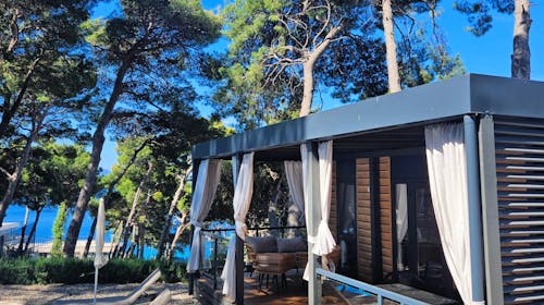 Park Villas by Morenia - All inclusive odmor u Deluxe kamping vile s privatnim bazenom, Podaca, Makarska rivijera, Dalmacija, Hrvatska - 956 EUR - 2x noćenje u kamping vili s privatnim grijanim bazenom za do 4 osobe, All inclusive